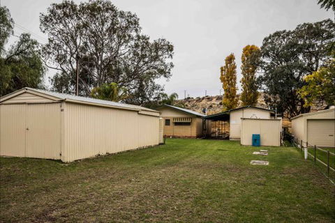 River Shack Rentals - Living The Dream - Tourism TAS 74