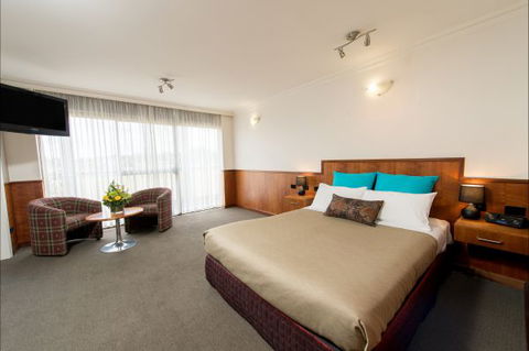 Berri Hotel - Hobart Tourism 1