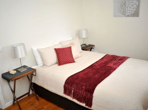 Casolare B&B Vineyard Accommodation - Hobart Tourism 2