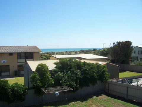 Century 21 SouthCoast: Silver Sands - Hobart Tourism 1