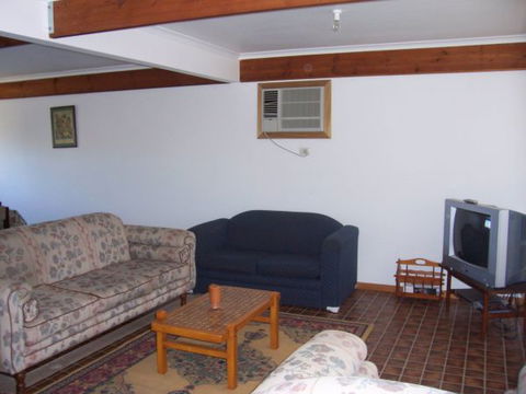 Century 21 SouthCoast: Silver Sands - Hobart Tourism 3