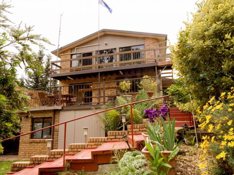 Chisholm Heights CBD Accommodation - Hobart Tourism 1