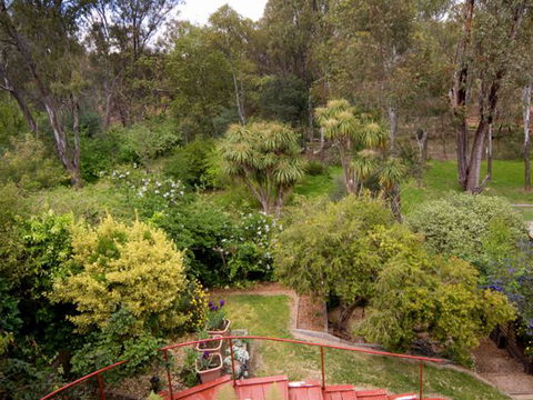 Chisholm Heights CBD Accommodation - Hobart Tourism 5