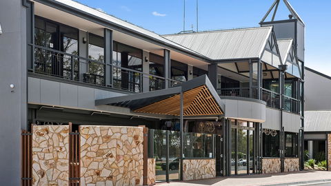 Berri Hotel - Hobart Tourism 8