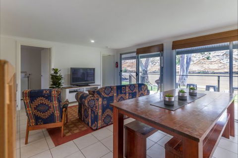 River Shack Rentals - Living The Dream - Tourism TAS 12