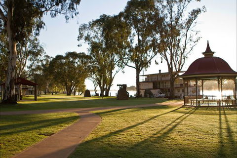 River Shack Rentals - Living The Dream - Tourism TAS 80