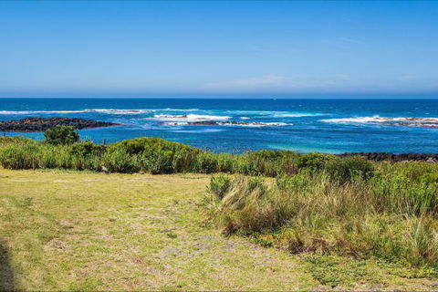Wytonia Beachfront Accommodation - Cottages For Couples - Hobart Tourism 3