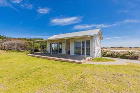 Wytonia Beachfront Accommodation - Cottages For Couples - Hobart Tourism 4