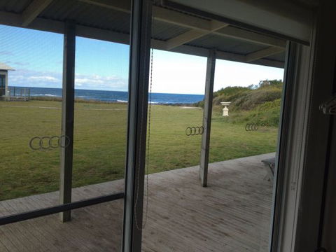 Wytonia Beachfront Accommodation - Cottages For Couples - Hobart Tourism 5