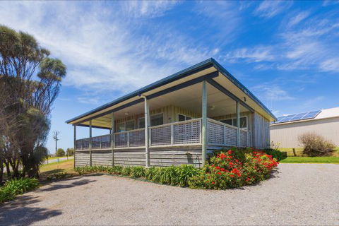 Wytonia Beachfront Accommodation - Cottages For Couples - Hobart Tourism 6