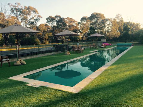 Balcraggon Accommodation - Hobart Tourism 5