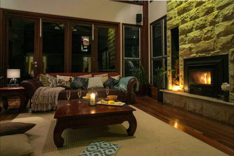 Desiderata Kangaroo Valley - Hobart Tourism 6