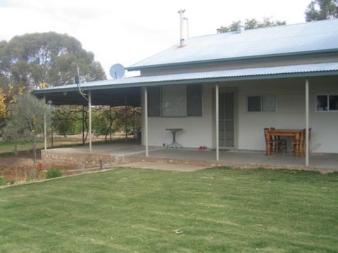 Gilgens Country River Retreat - Hobart Tourism 0