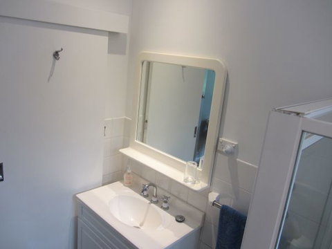 Jacaranda Bed And Breakfast - Tourism TAS 5