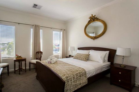 Lakeside Retreat - Tourism TAS 0