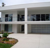 The White House - Shellharbour Village - Tourism TAS