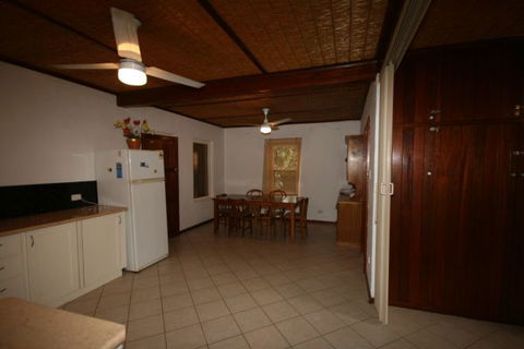 LJ Hooker Goolwa Holiday Rentals - 42 Underwood Avenue, Goolwa Beach - Tourism TAS 25