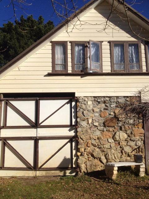 Peanuts Funny Farm - Tourism TAS 0