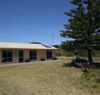 LJ Hooker Goolwa Holiday Rentals - 15 Eaton Avenue Goolwa Beach - Tourism TAS