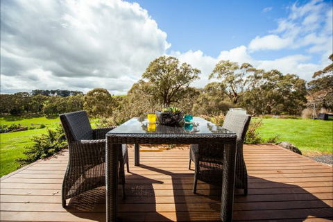 Sunnyside Cottage - Hobart Tourism 1