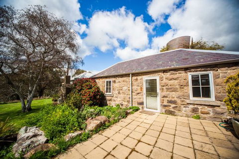 Sunnyside Cottage - Hobart Tourism 2