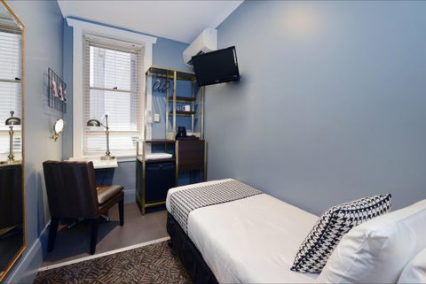 The Maisonette Hotel - Tourism TAS 5