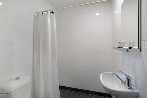 The Maisonette Hotel - Tourism TAS 8