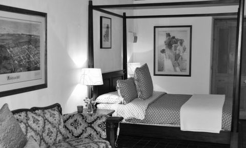 Barrenjoey Hideaway - Hobart Tourism 3