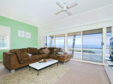 Century 21 SouthCoast: Salt - Hobart Tourism 3