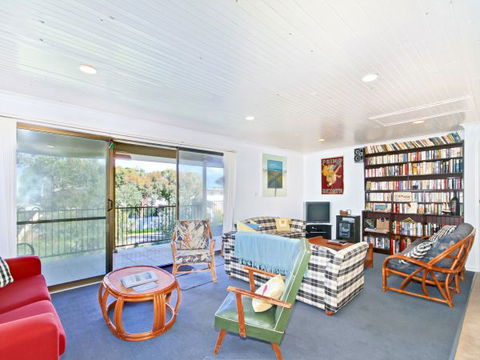 Century 21 SouthCoast: Burrangarra - Tourism TAS 2