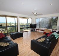 LJ Hooker Goolwa Holiday Rentals - 39 Bradford Road Goolwa Beach - Tourism TAS