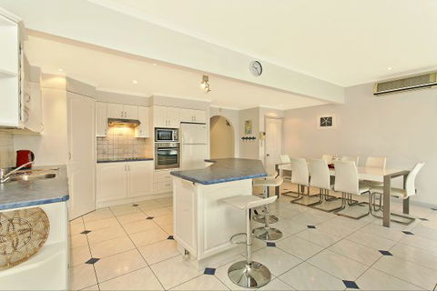 SALT Waterfront Apartment - Tourism TAS 2