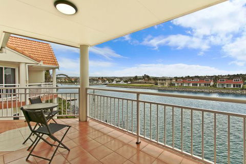 SALT Waterfront Apartment - Tourism TAS 5