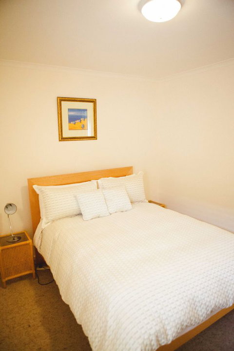 Unit 2 - Tourism TAS 8