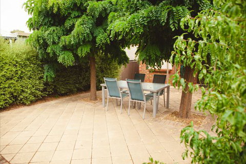 Unit 2 - Tourism TAS 9