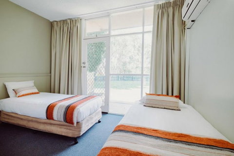 Artesian Spa Motel - Tourism TAS 15