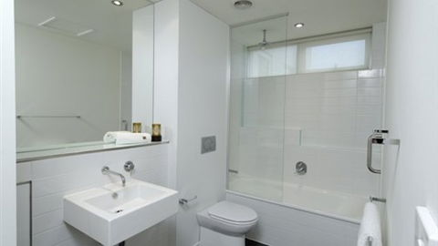 Punthill Apartment Hotels - Williamstown - Hobart Tourism 0