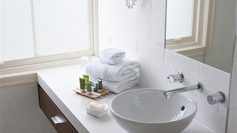 Mantra Lorne - Tourism TAS 1