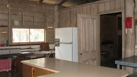 TreeTops Log Cabin - Tourism TAS 1