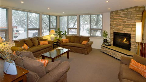 Ajax Ski Club - Tourism TAS 0