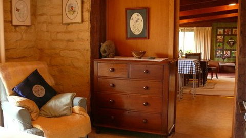 The Burrow At Wombat Bend Bed And Breakfast - Hobart Tourism 4
