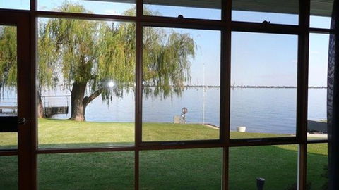 Lakeviews On Lang - Tourism TAS 3