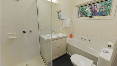 Rocket House Apollo Bay - Tourism TAS 7