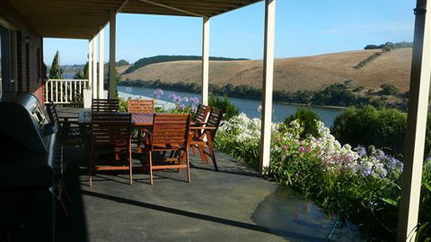 River View Holidays - Tourism TAS 3
