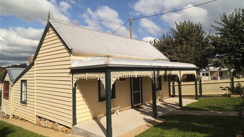 Goldfields Cottage - Hobart Tourism 6