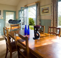 Hilltop Cottage - Daylesford