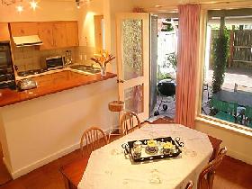 Adelaide Serviced Apartments - William Townhouse - Tourism TAS 2