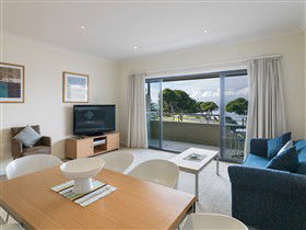 Aurora Ozone Apartments - Tourism TAS 0
