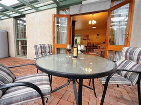 Coach House St Helens Cottages - Tourism TAS 3