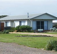 Coorong Waterfront Retreat - Hobart Tourism